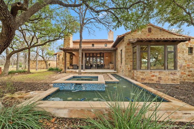 145 La Serena LOOP, Horseshoe Bay, TX 78657