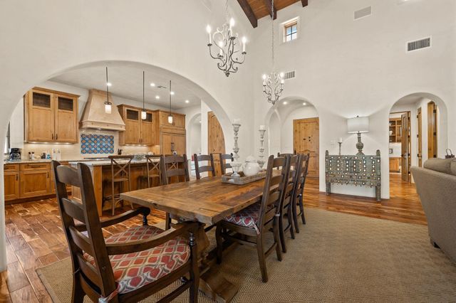 145 La Serena LOOP, Horseshoe Bay, TX 78657