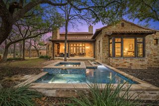 145 La Serena LOOP, Horseshoe Bay, TX 78657