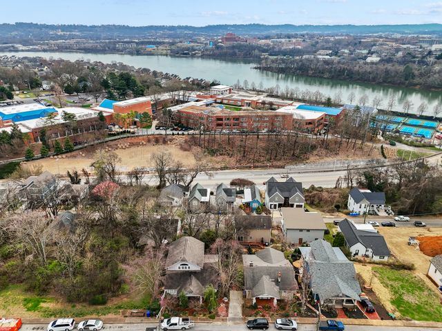 212 Baker Street, Chattanooga, TN 37405