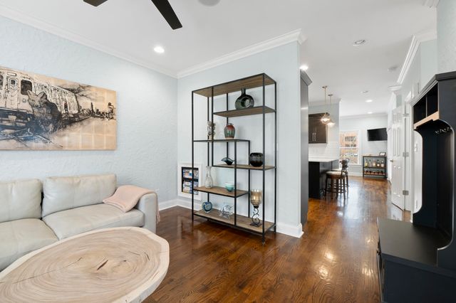 212 Baker Street, Chattanooga, TN 37405