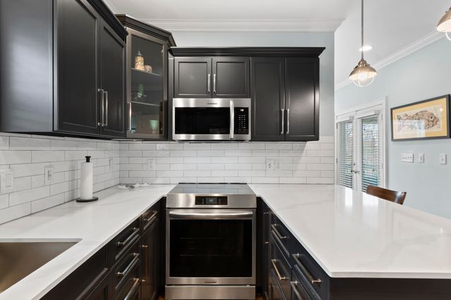 212 Baker Street, Chattanooga, TN 37405