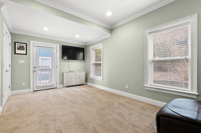 212 Baker Street, Chattanooga, TN 37405