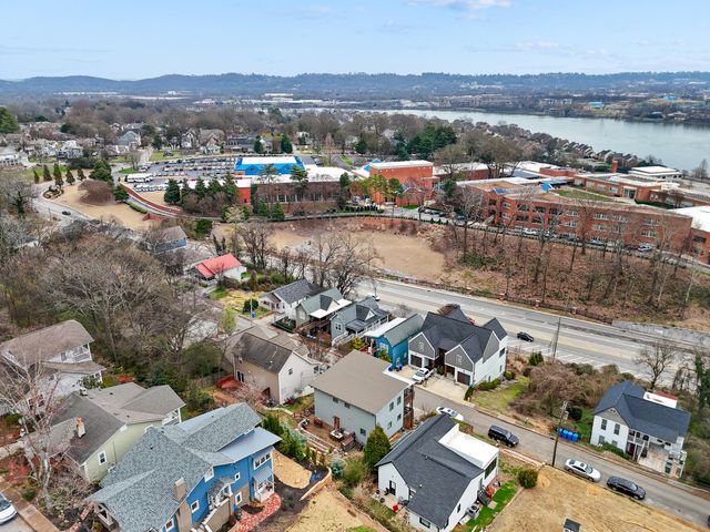 212 Baker Street, Chattanooga, TN 37405