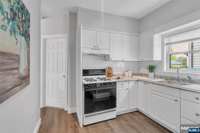 1053 Anderson Avenue, Fort Lee, NJ 07024