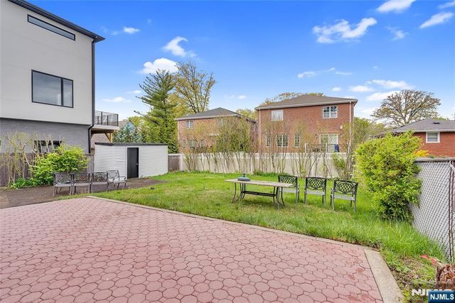 1053 Anderson Avenue, Fort Lee, NJ 07024