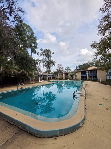 2811 SW ARCHER RD 142 ROAD R142, Gainesville, FL 32608