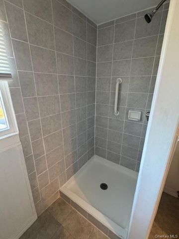 19 Carlson Lane, East Northport, NY 11731