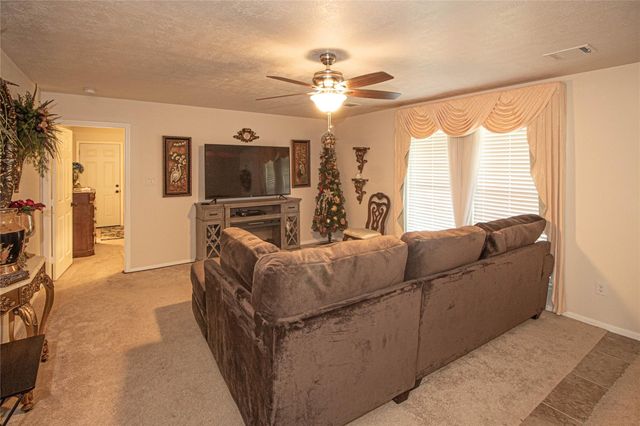 230 Knighton Lane, Livingston, TX 77351