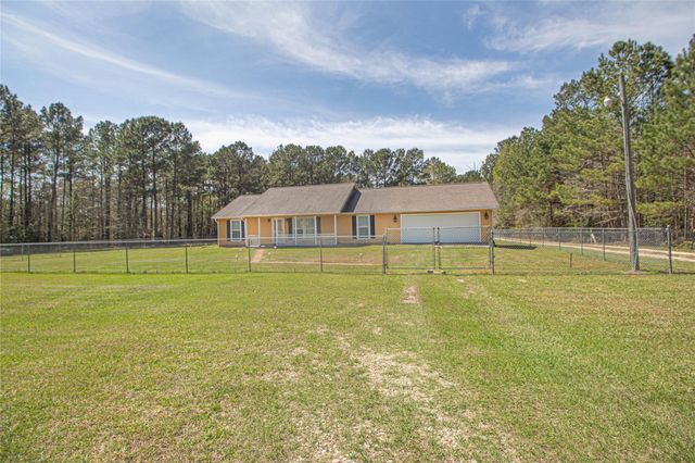 230 Knighton Lane, Livingston, TX 77351