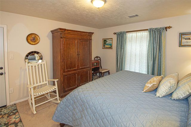 230 Knighton Lane, Livingston, TX 77351