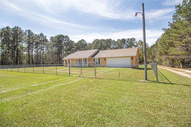 230 Knighton Lane, Livingston, TX 77351