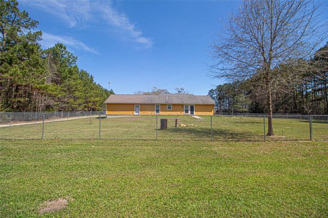 230 Knighton Lane, Livingston, TX 77351