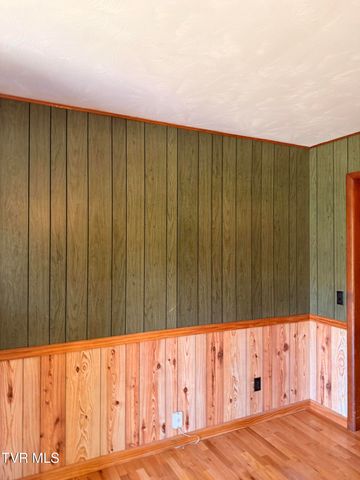 450 Beech Creek Road, Rogersville, TN 37857