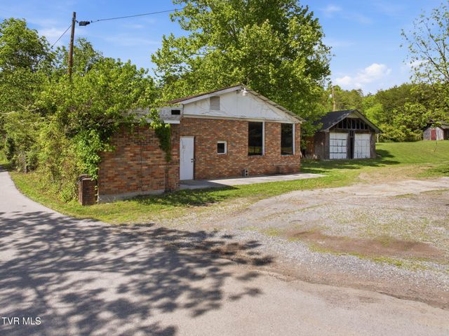 450 Beech Creek Road, Rogersville, TN 37857