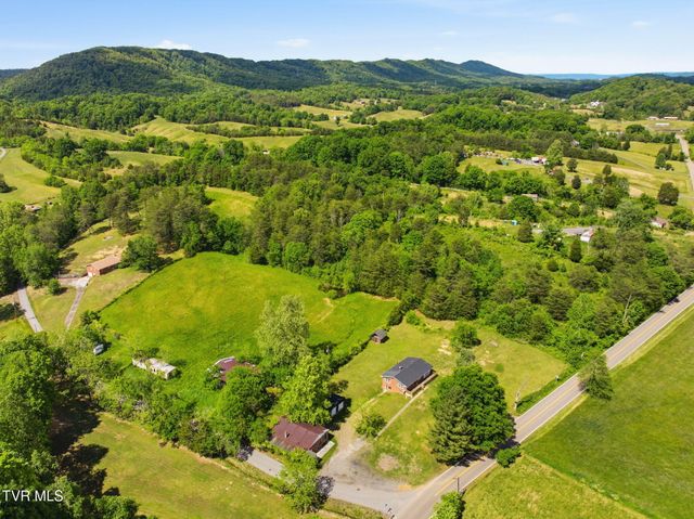 450 Beech Creek Road, Rogersville, TN 37857