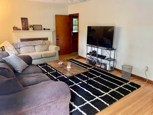 417 S SWAIN Avenue, Bloomington, IN 47401