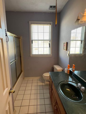 1990 GAINESVILLE RD, Mason, TN 38049