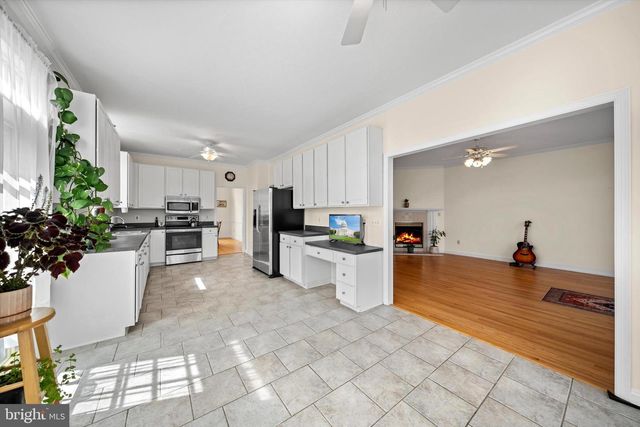 74 MANOR DR, Edinburg, VA 22824