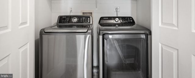 74 MANOR DR, Edinburg, VA 22824