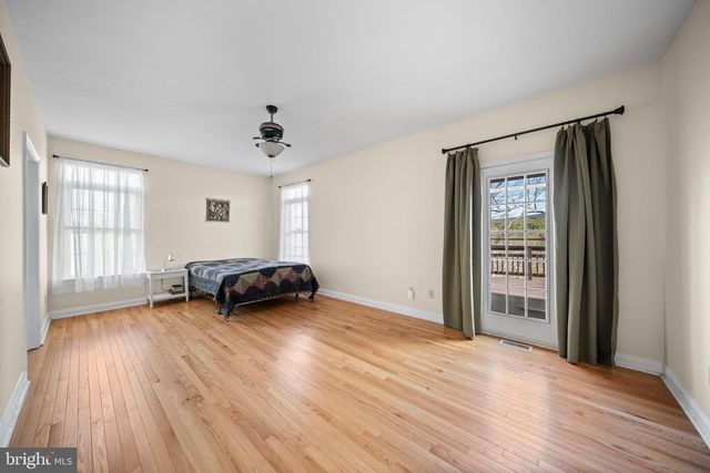 74 MANOR DR, Edinburg, VA 22824