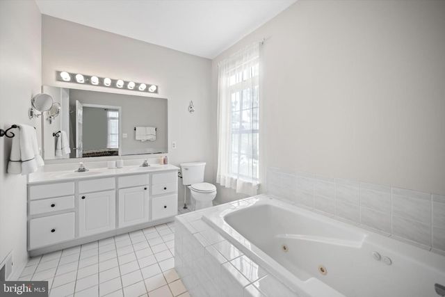 74 MANOR DR, Edinburg, VA 22824