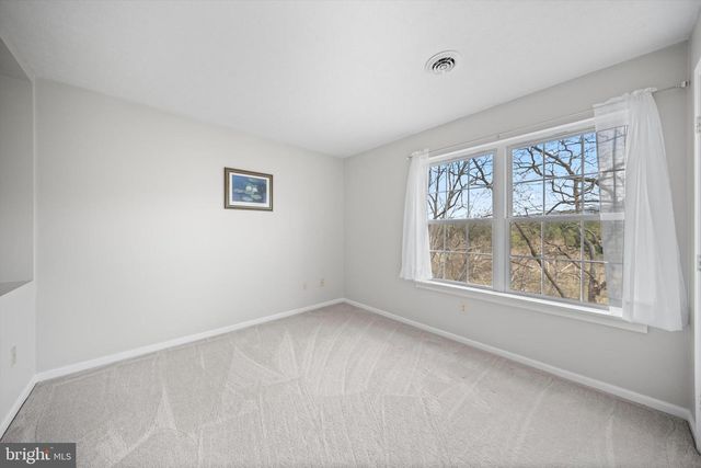 74 MANOR DR, Edinburg, VA 22824