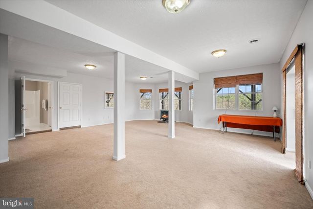 74 MANOR DR, Edinburg, VA 22824