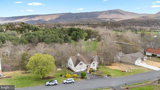 74 MANOR DR, Edinburg, VA 22824