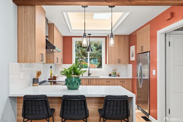 14 Aztec Street, San Francisco, CA 94110