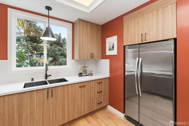 14 Aztec Street, San Francisco, CA 94110