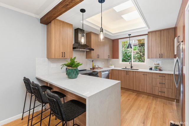 14 Aztec Street, San Francisco, CA 94110