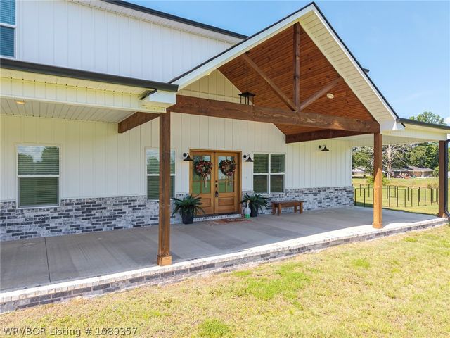 3200 Collum Lane West, Alma, AR 72921
