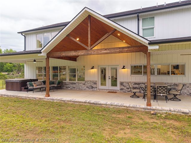 3200 Collum Lane West, Alma, AR 72921