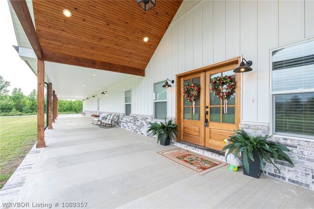 3200 Collum Lane West, Alma, AR 72921