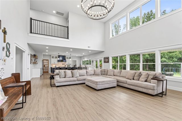 3200 Collum Lane West, Alma, AR 72921