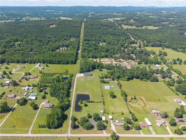 3200 Collum Lane West, Alma, AR 72921