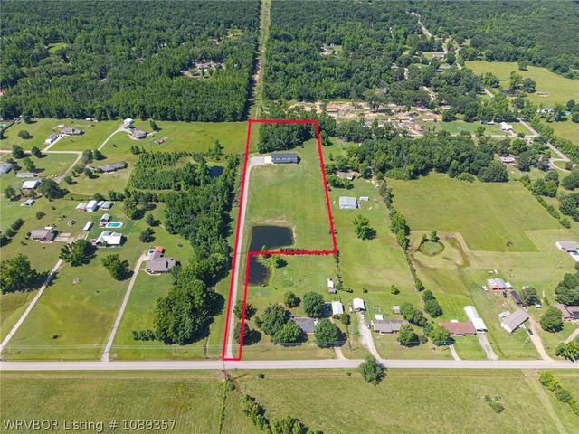 3200 Collum Lane West, Alma, AR 72921