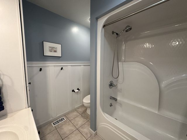 502 Canary Lane, Carterville, IL 62918