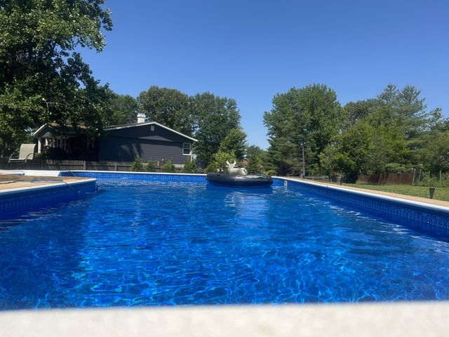 502 Canary Lane, Carterville, IL 62918