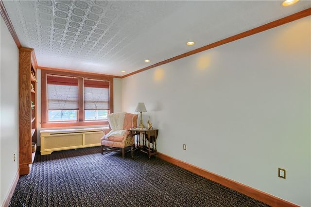369 Orchard, Mt Lebanon, PA 15228
