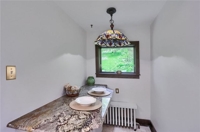 369 Orchard, Mt Lebanon, PA 15228