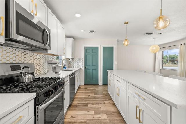 824 PARK MANOR DRIVE, Orlando, FL 32825