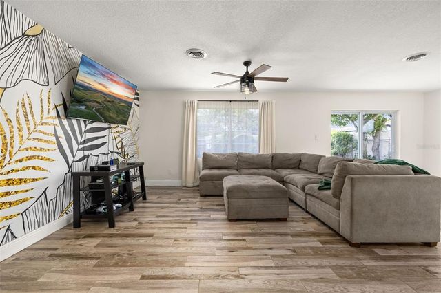 824 PARK MANOR DRIVE, Orlando, FL 32825