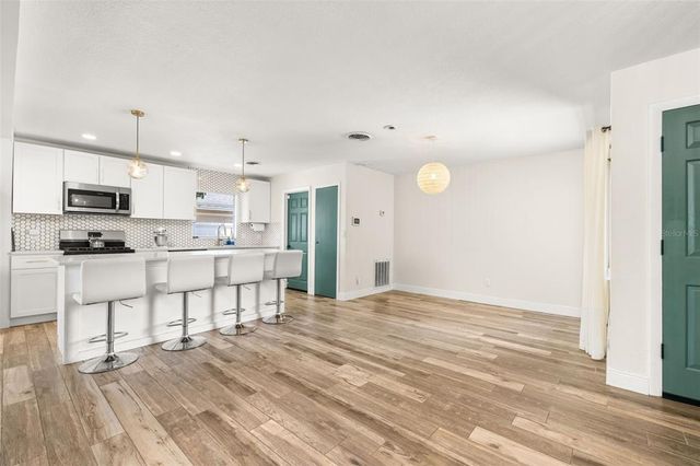 824 PARK MANOR DRIVE, Orlando, FL 32825