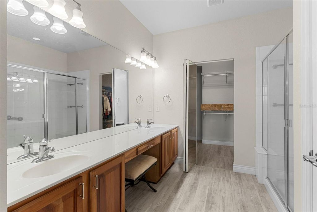 Image 18 of property listing at 1220 ROMANI AVENUE, Davenport, FL 33896