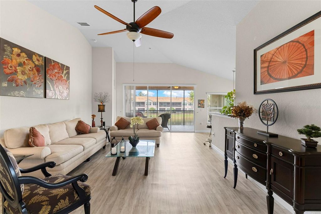 Image 7 of property listing at 1220 ROMANI AVENUE, Davenport, FL 33896