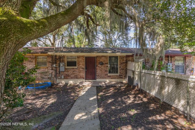 4417 KEN KNIGHT Drive N, Jacksonville, FL 32209