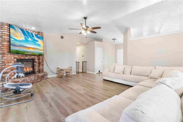 15189 Tonikan, Apple Valley, CA 92307