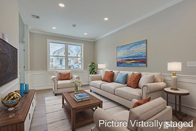 7 Vale Street, Edison, NJ 08817